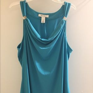 Sleeveless career blouse